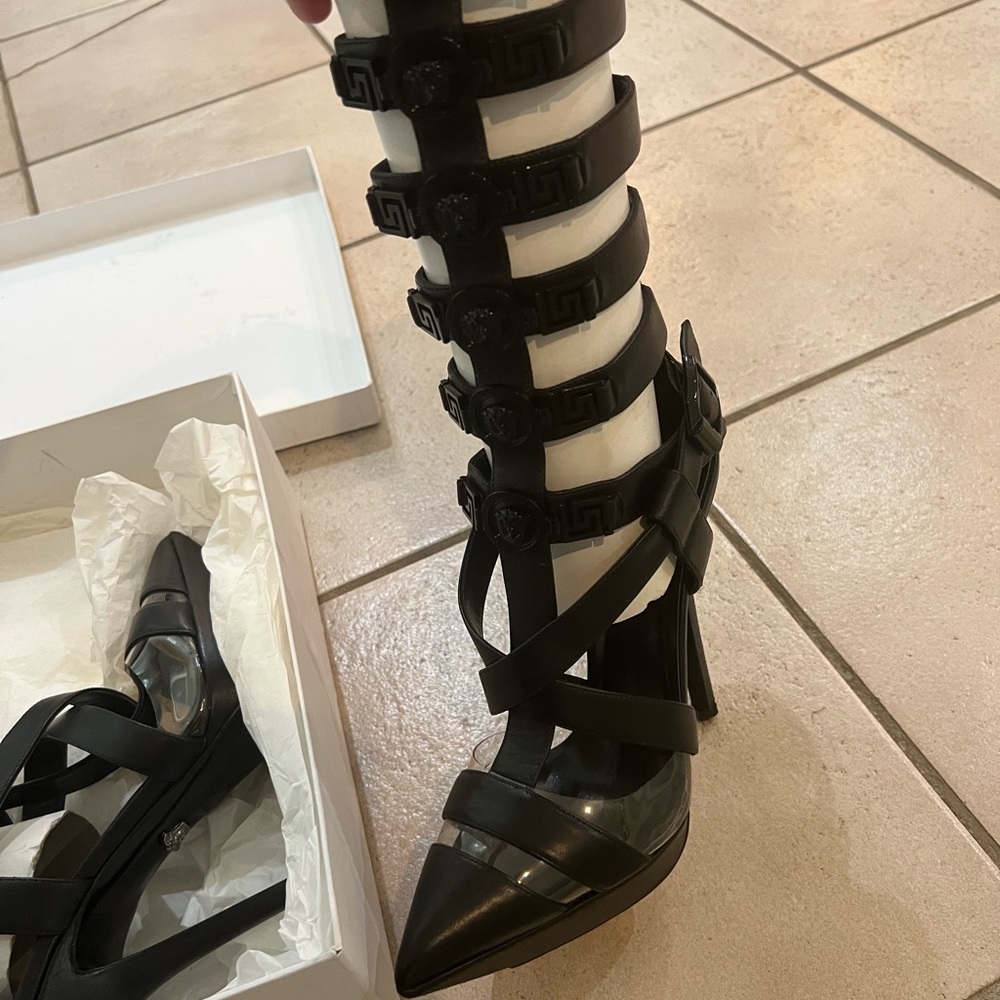 Versace shoes! - Picture 2 of 4